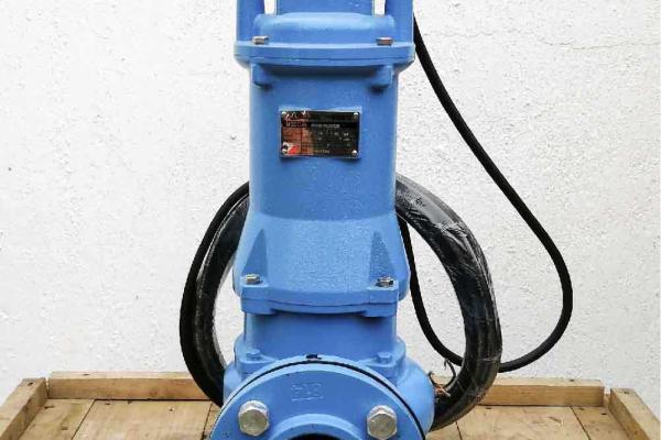 BOMBA SUMERGIBLE AQUA PAK SERIE ROBUSTA 3HP BRIDADA